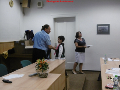 p10007331497347717
