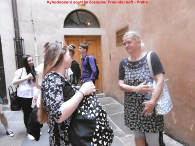 p1000602