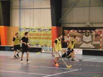 2. ročník Sportovního středoškolského dopoledne - průběh florbalového turnaje