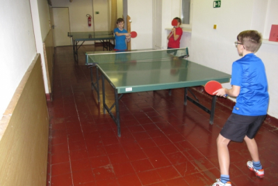 Mistrovství gymnázia ve stolním tenisu - průběh turnaje nižšího gymnázia