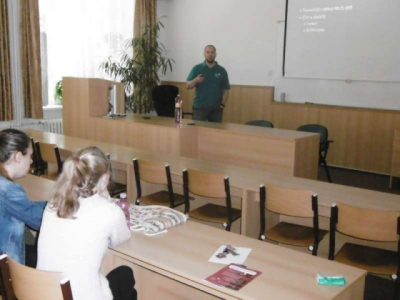 p1000713_800
