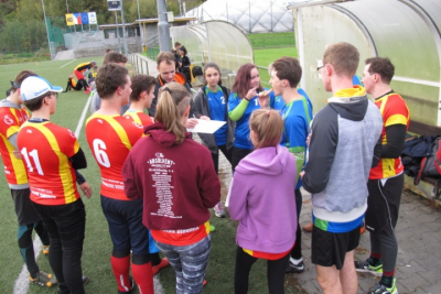 Bojová porada pod vedením Jakuba Kozubka - Středoškolská liga v ultimate frisbee, podzimní kvalifikace, Ostrava, 23. 10. 2018