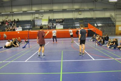 Sportovní den - nižší gymnázium - turnaj v badmintonu - starší žactvo