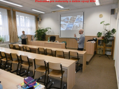 p10007641550649635