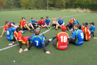 Středoškolská liga v ultimate frisbee - podzimní kvalifikace Ostrava (Vřesina) - společné semifinálové "kolečko" obou našich týmů