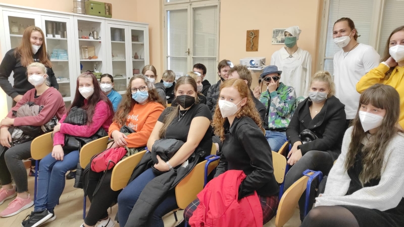4.A na exkurzi v Muzeu patologie a ošetřovatelství v Opavě