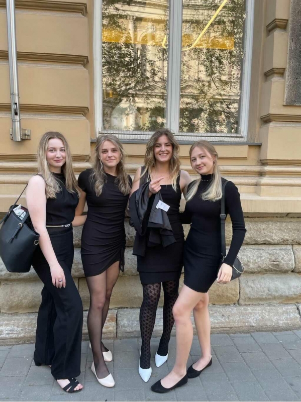 Večerní návštěva divadla