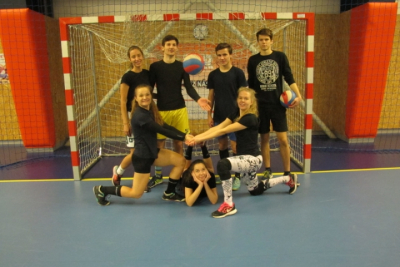 Vánoční volejbalový turnaj vyššího gymnázia - 17. prosince 2018 - tým 3.A