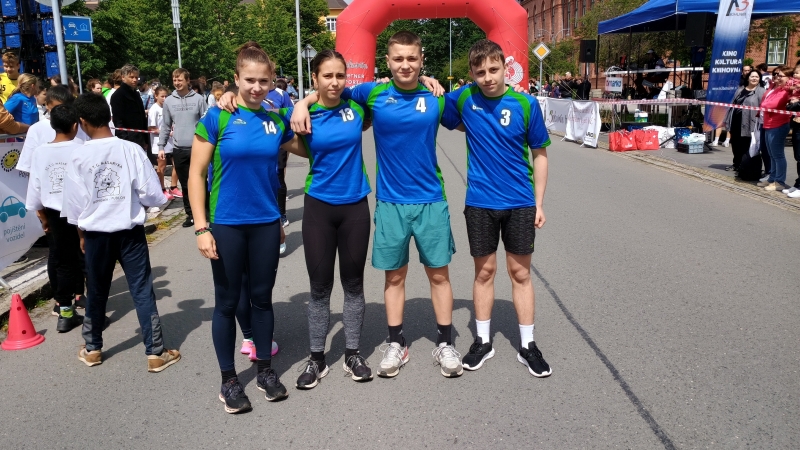 Májový běh Bohumínem - štafety škol