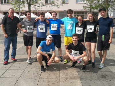 Juniorský maraton 2019, Masarykovo náměstí Ostrava, závod školních štafet 10 x (7*600 m) - tým našeho gymnázia obsadil 12. místo!