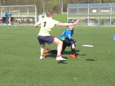 Středoškolská liga v ultimate frisbee - jarní kvalifikace Ostrava - Honza Křápek v akci - SLUF Ostrava