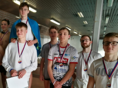 Okresní kolo v plavání, 20. listopadu 2019, Karviná - 1. místo a postup do krajského kola si vyplaval tým studentů