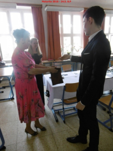 p10008681527228305