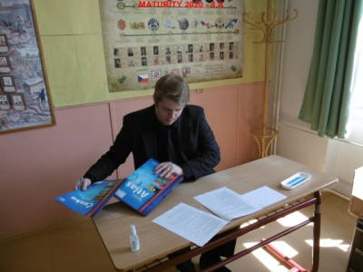 p1000549