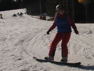LVVZ Karlov pod Pradědem - 1.A a kvinta, 3.-8. března 2019 - snowboarďačka Lucka při závodním slalomu