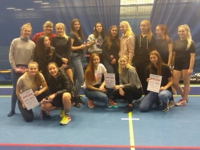 Středoškolské sportovní dopoledne - 16. prosince 2019 - "bedna" turnaje ve volejbalu