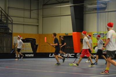 Středoškolské sportovní dopoledne - 16. prosince 2019 - florbalisti v akci