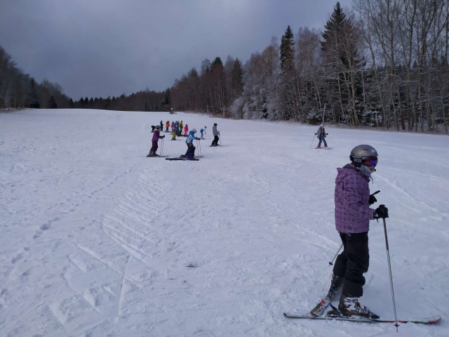 Žáci sekundy na lyžařském kurzu v Karlově pod Pradědem